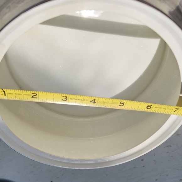 Lynn's Fine China Tureen (Deep Covered Dish) Serves Soup, Etc. - Picture 3 of 6